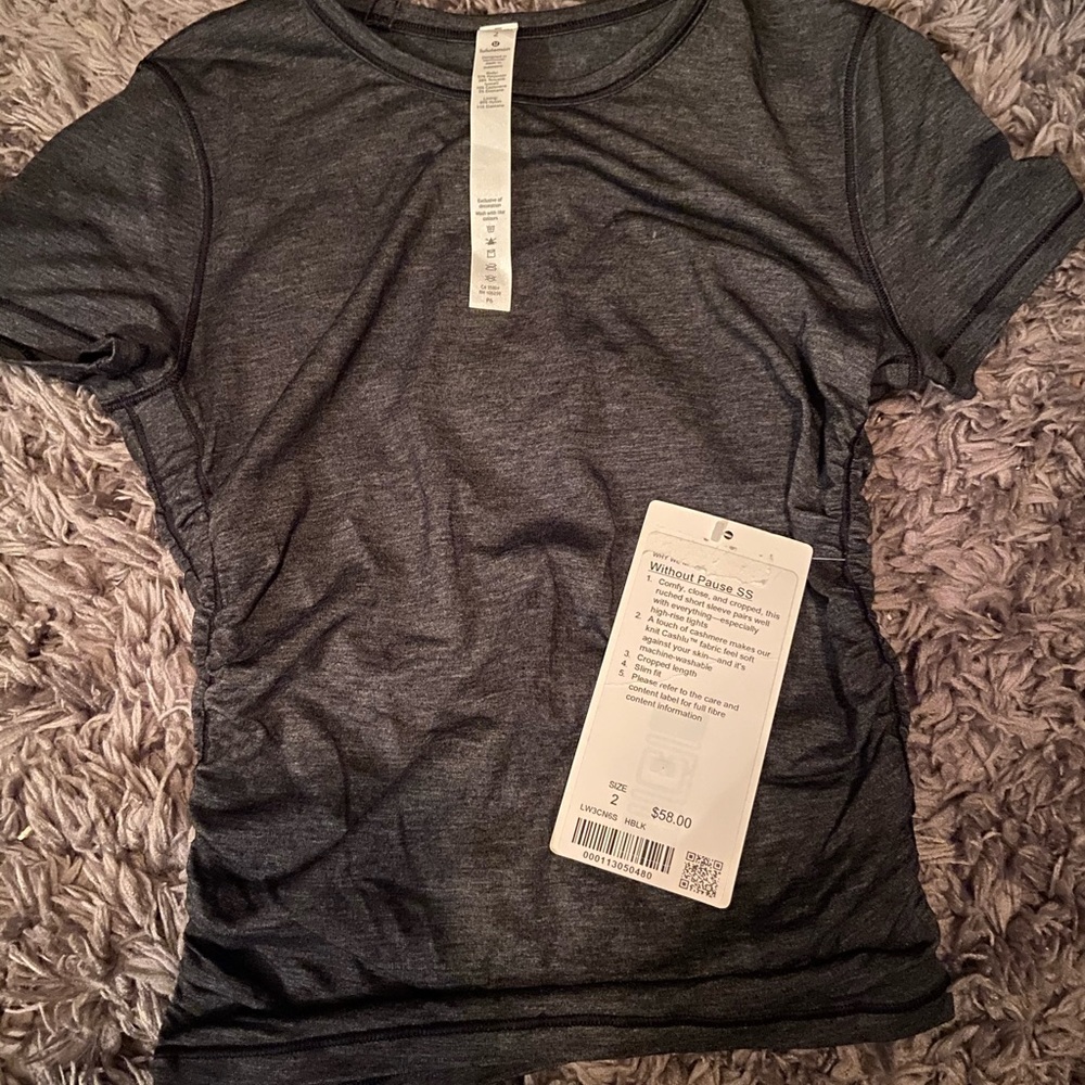 Lululemon without pause SS size 2